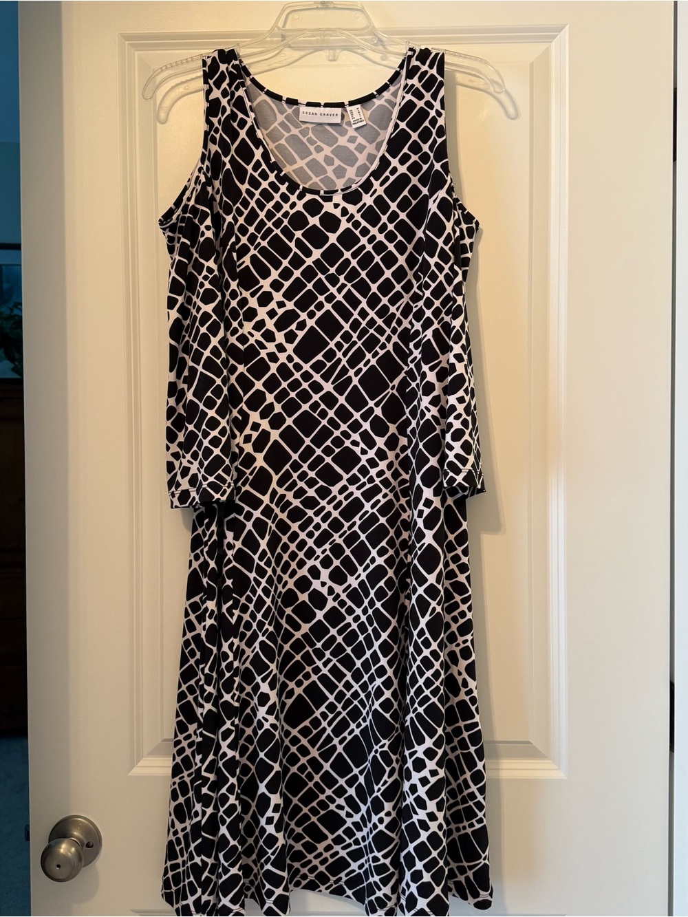 Susan graver Black & White Geometric Cold-Shoulder Dress
